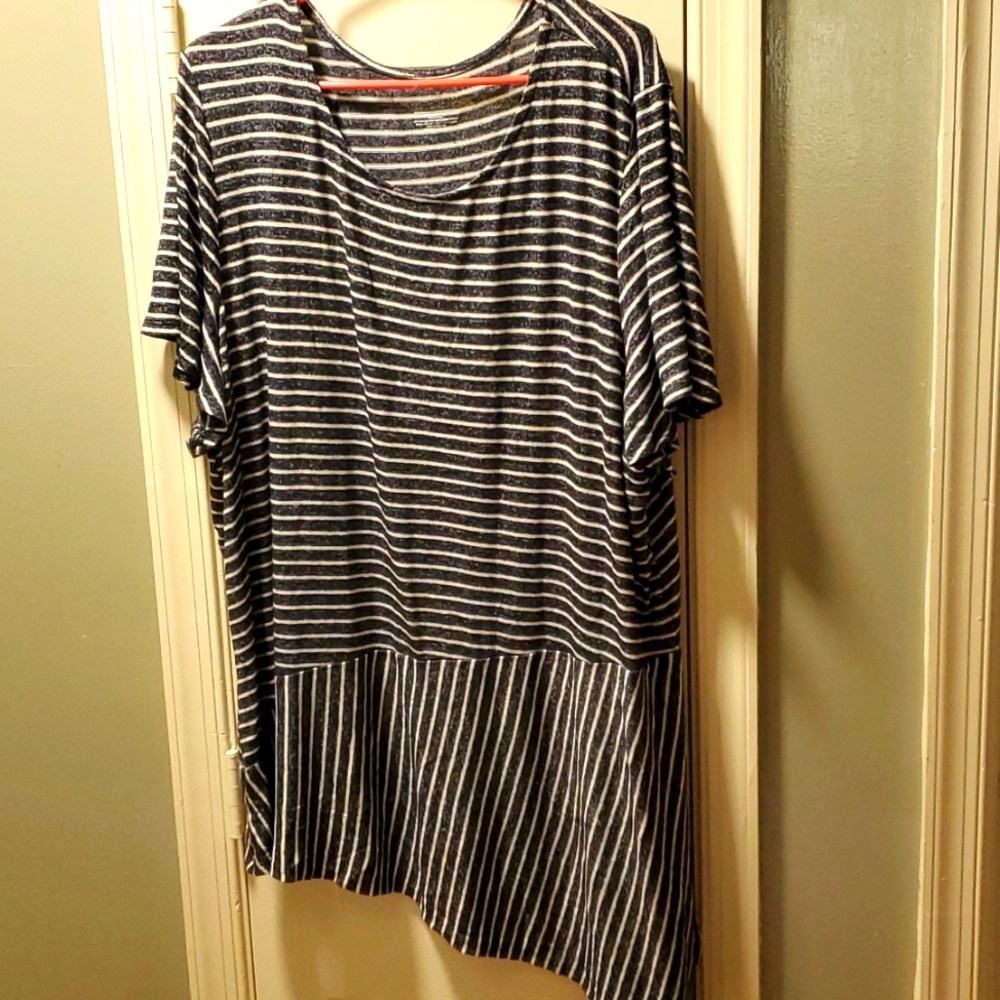 Lane Bryant blouse in excellent condition size 26/28